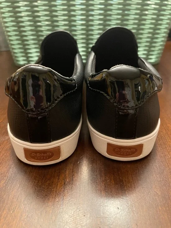 NWOT Dr. Scholl's Black Perforated Slip-On Sneaker with White Sole - Picture 5 of 7